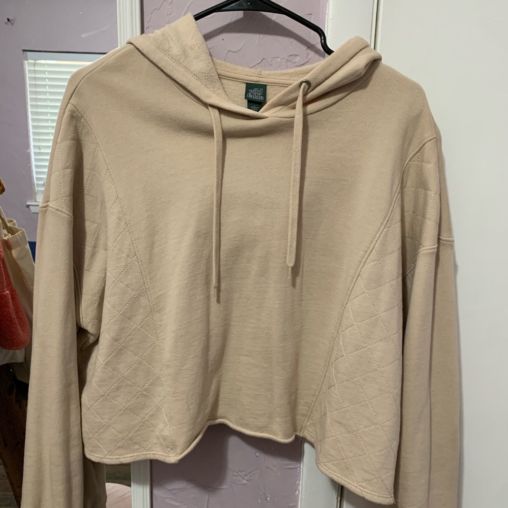 wild fable Cropped Quilted Hoodie in Light Tan